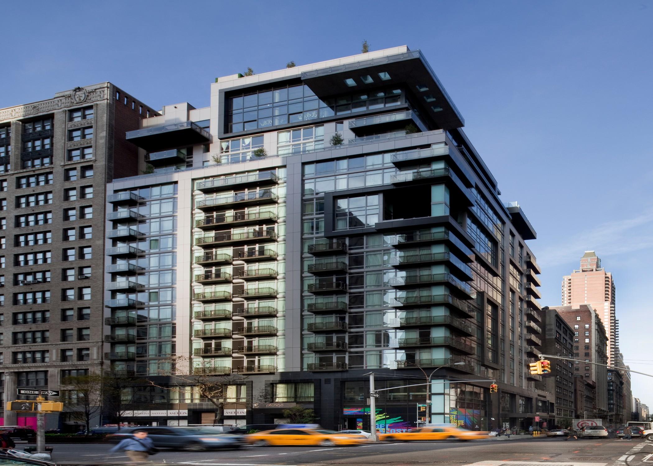 Отель Royalton Park Avenue Нью-Йорк Экстерьер фото The building in 2013