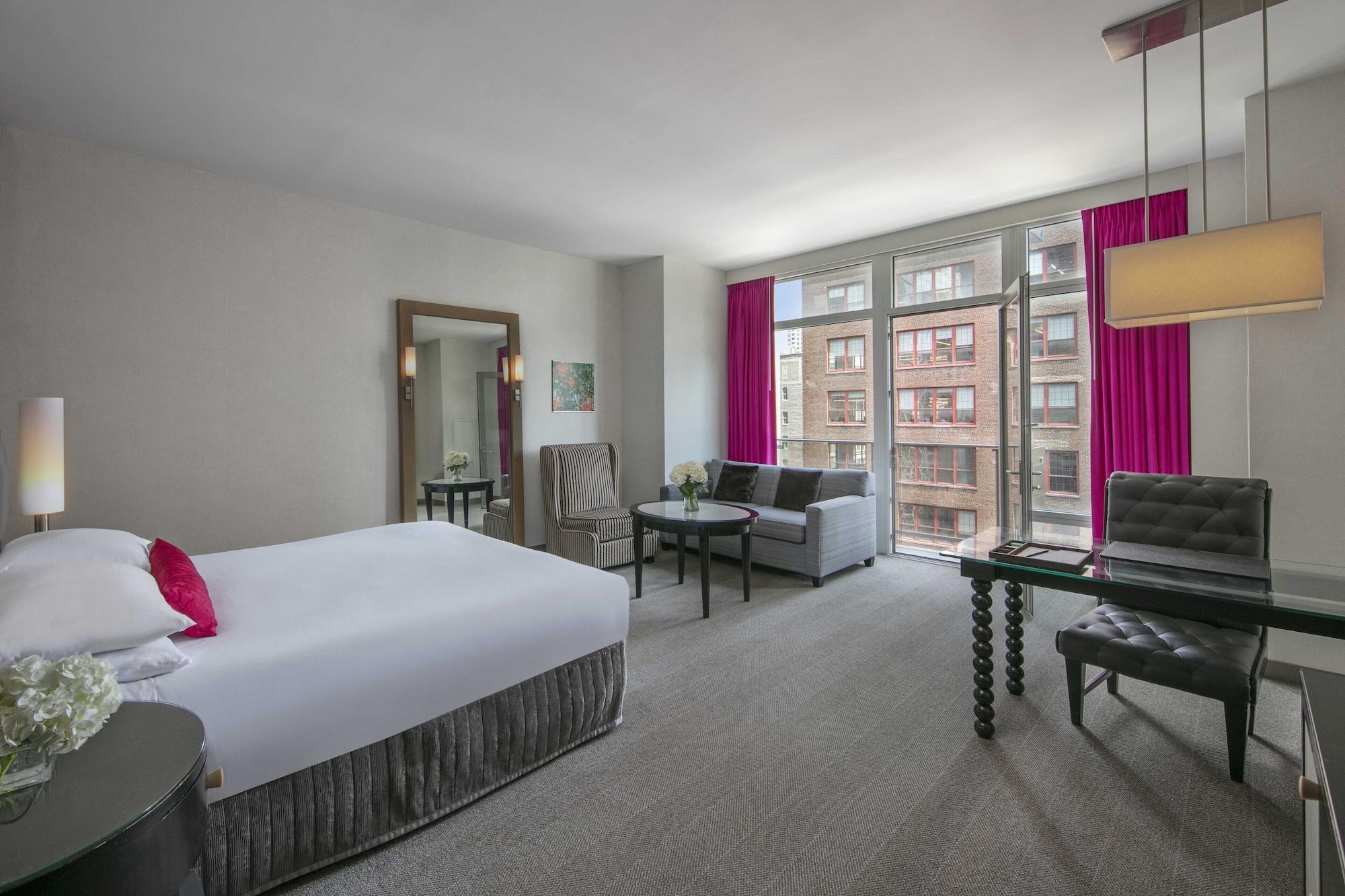 Отель Royalton Park Avenue Нью-Йорк Экстерьер фото A room at the Hotel Indigo Lower East Side
